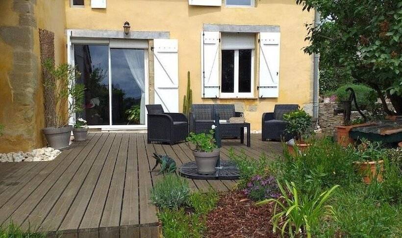 مبيت وإفطار Maison Linda