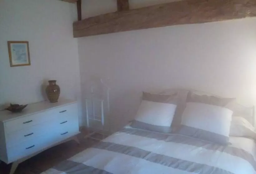 ベッドアンドブレックファースト Maison Linda