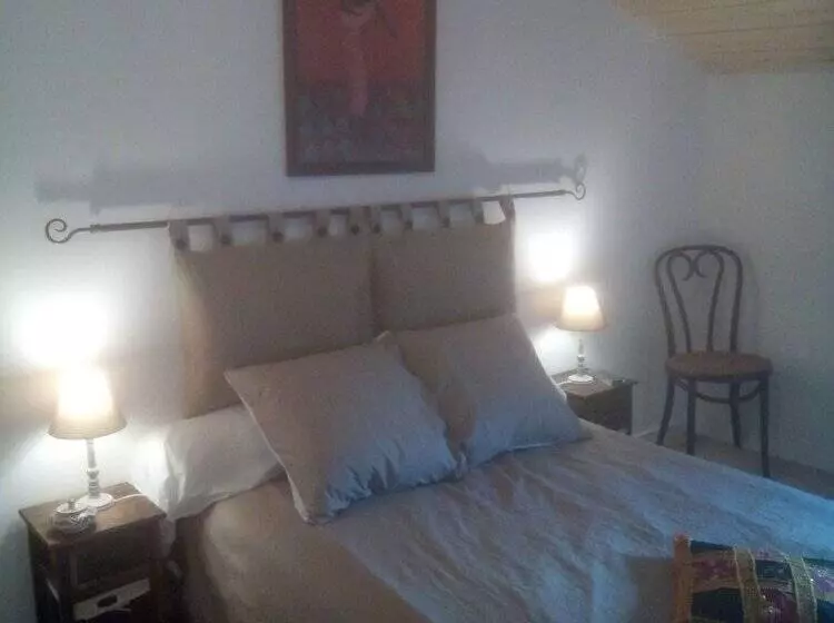 ベッドアンドブレックファースト Maison Linda