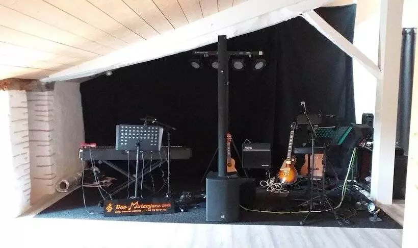 ベッドアンドブレックファースト Maison Linda