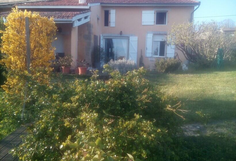 مبيت وإفطار Maison Linda