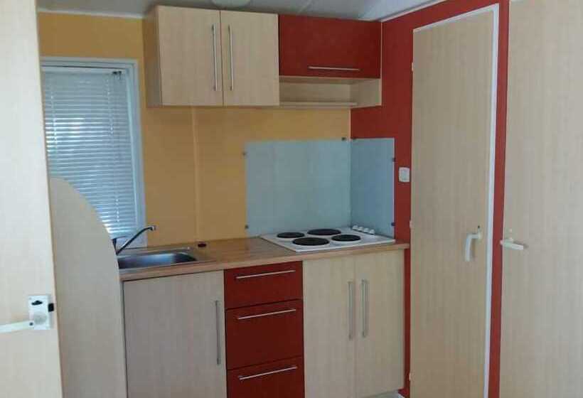 فندق Camping Les Bois De Mont Redon