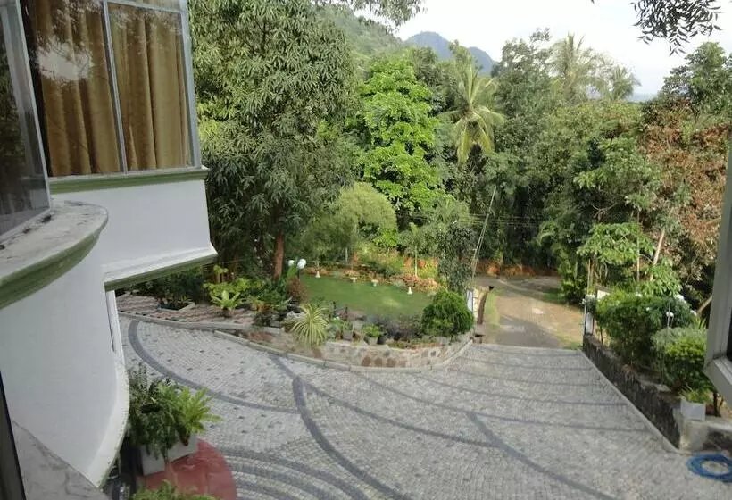 ホテル Hills Seen