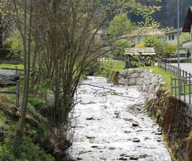 Hotelli Hôtel Restaurant Du Vanil Noir