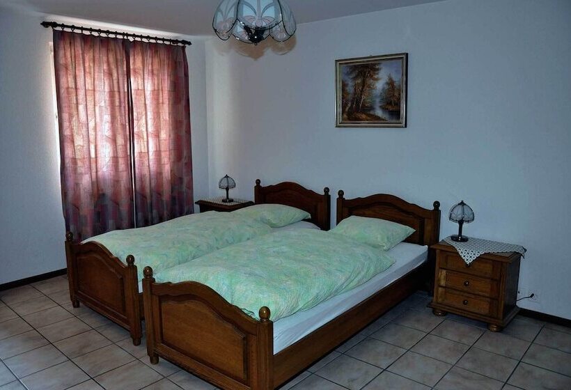 ホテル Hôtel Restaurant Du Vanil Noir