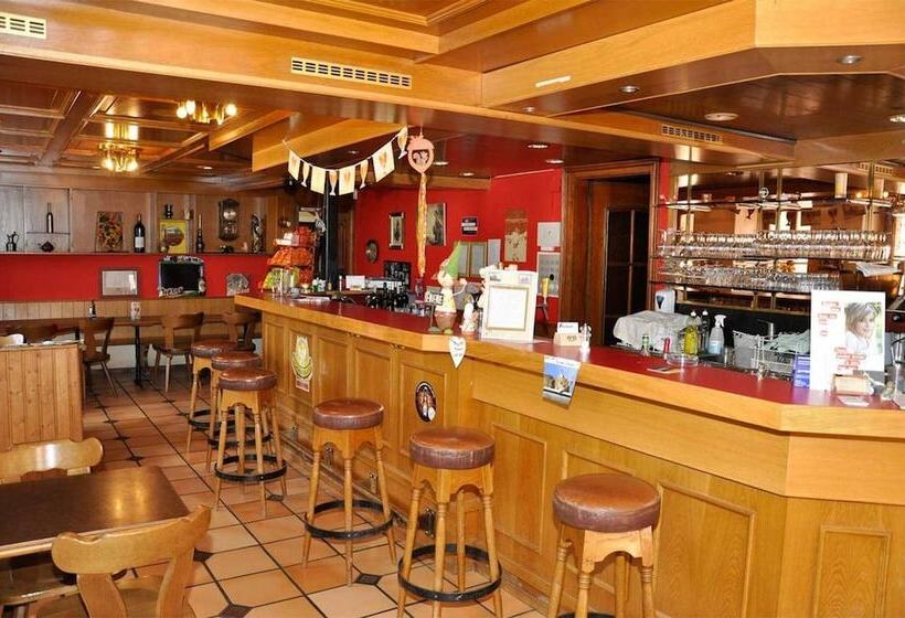 ホテル Hôtel Restaurant Du Vanil Noir