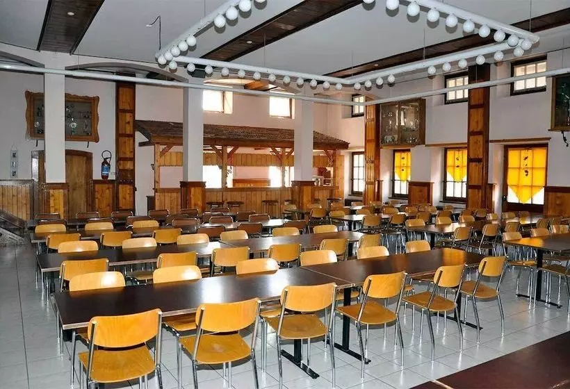 Hotelli Hôtel Restaurant Du Vanil Noir