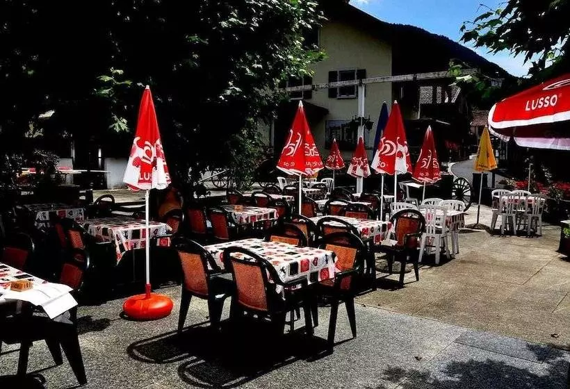 Hotelli Hôtel Restaurant Du Vanil Noir