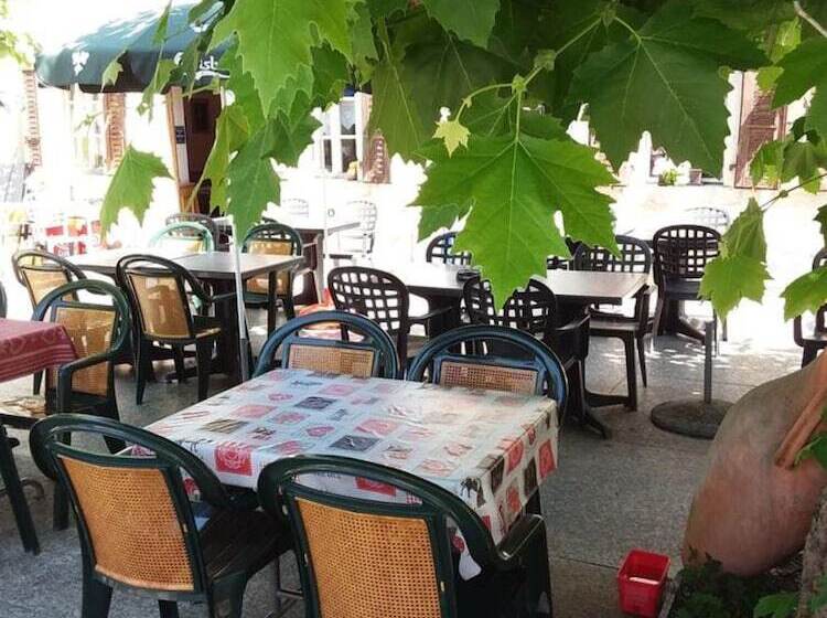 ホテル Hôtel Restaurant Du Vanil Noir