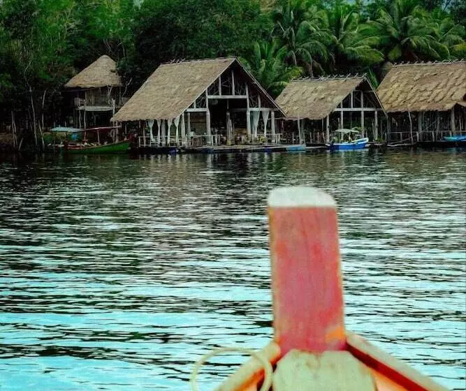 Hotelli Thansur Tatai Eco Resort