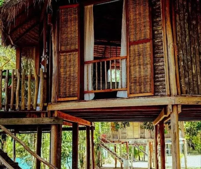 Hotelli Thansur Tatai Eco Resort