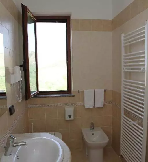 ホテル Monte San Giovanni Nebrodi Rooms