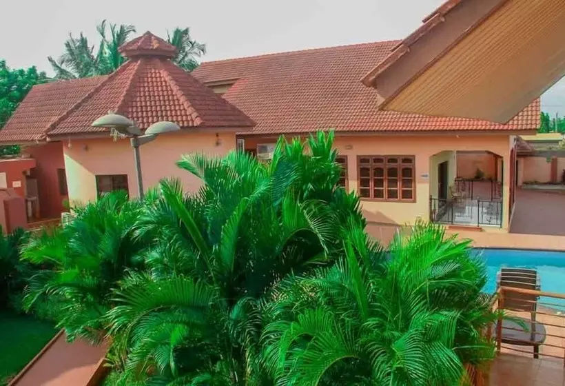 Hotelli Ponderosa Travel Lodge