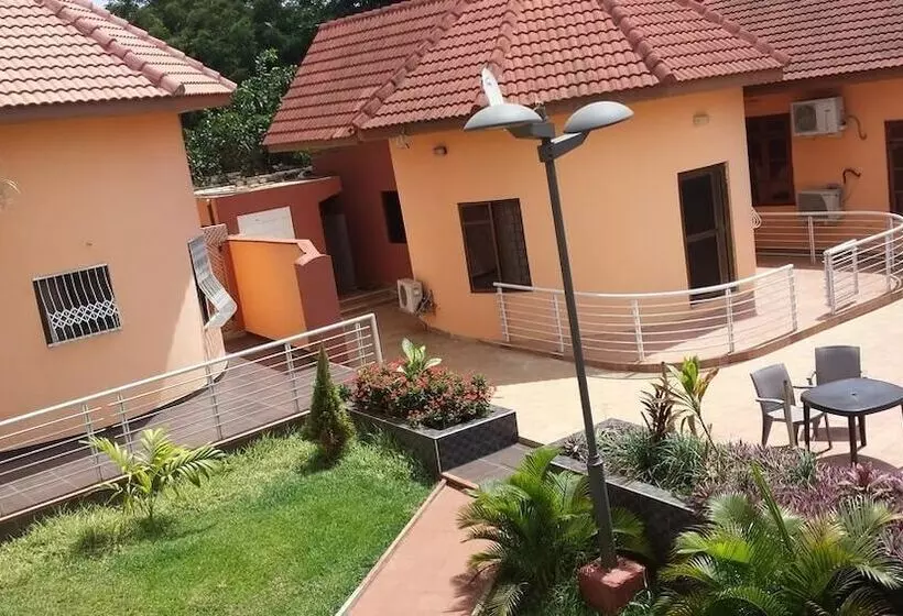 Hotelli Ponderosa Travel Lodge