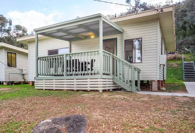 ホテル Reflections Wyangala Waters   Holiday Park