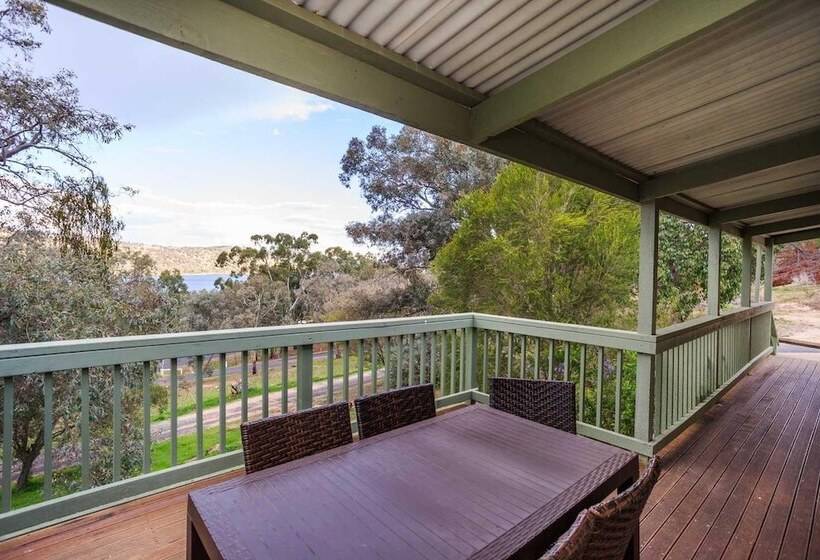 Отель Reflections Wyangala Waters Holiday Park