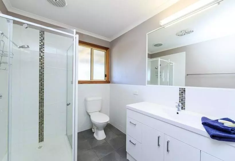 ホテル Reflections Wyangala Waters   Holiday Park