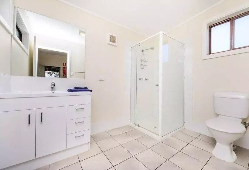 ホテル Reflections Wyangala Waters   Holiday Park