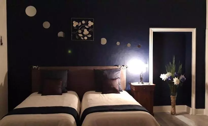 Majatalo Logis Des Bessons