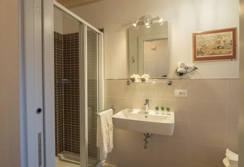 レジデンス La Gazza Ladra Apartments