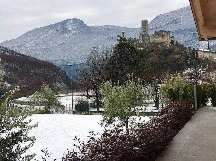 レジデンス La Gazza Ladra Apartments