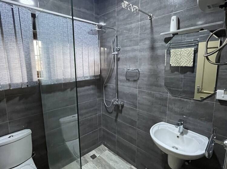 Traveller's Palm Court