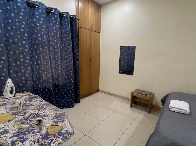 Traveller's Palm Court