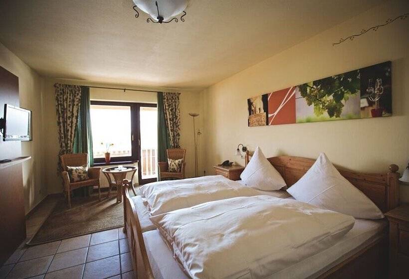 Weingut & Landhotel Lucashof