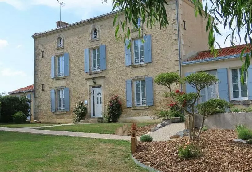 Aamiaismajoitus (B&B) Chambres D'hôtes Le Tilleul