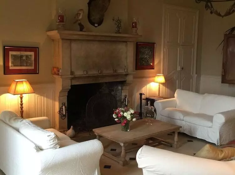 ベッドアンドブレックファースト Chateau De Villette