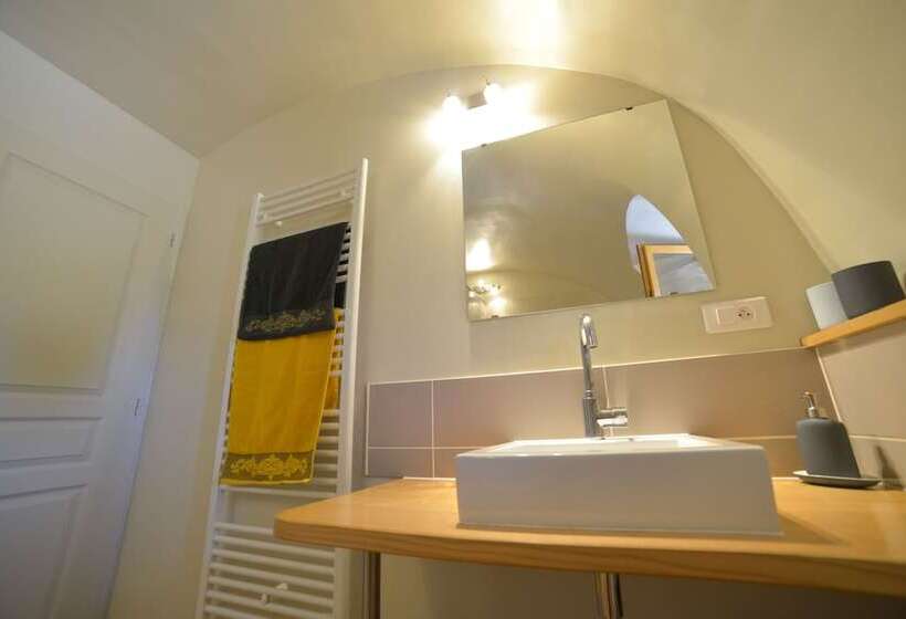 ベッドアンドブレックファースト Les Caselles