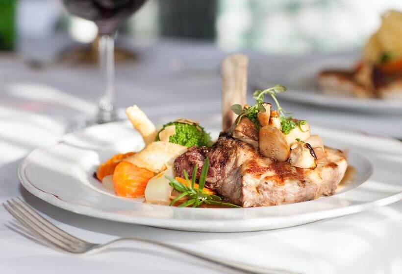 簡易ホテル Gasthaus Adler