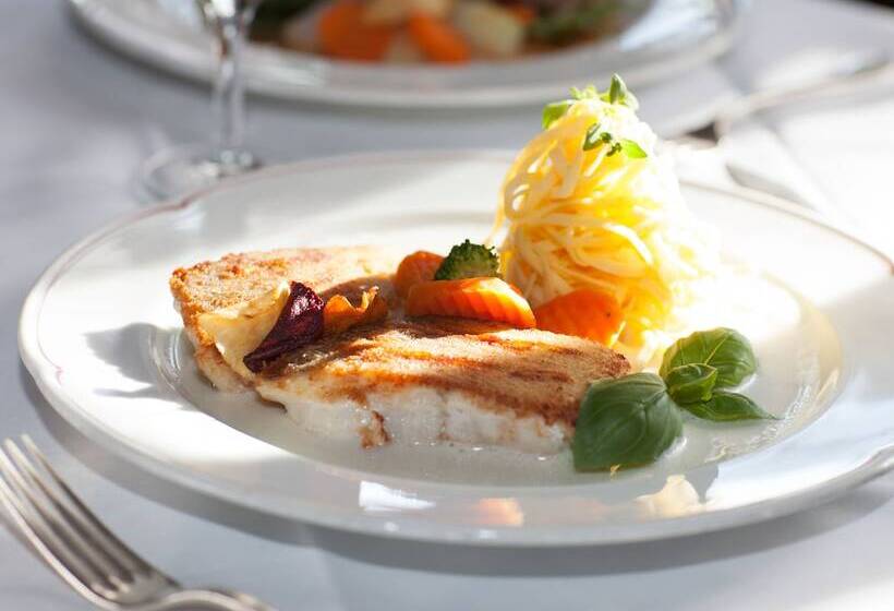 簡易ホテル Gasthaus Adler