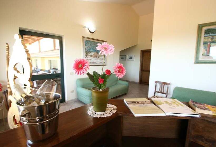 簡易ホテル Villa Del Colle