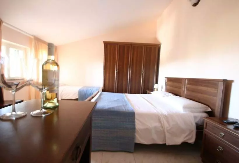 Hostelli Villa Del Colle