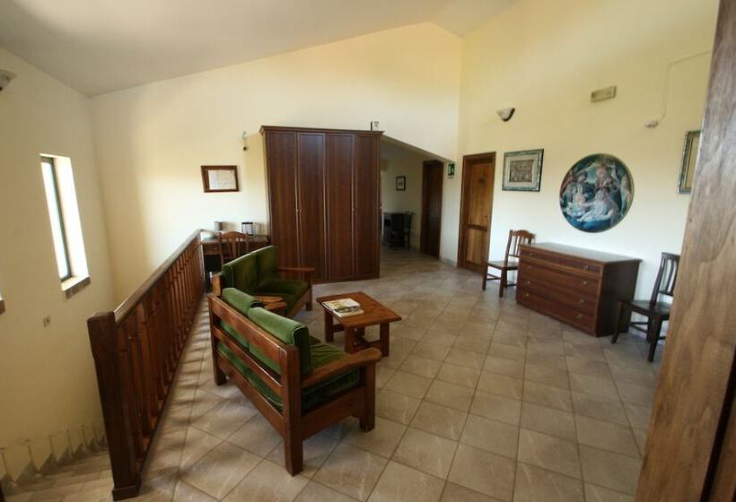 簡易ホテル Villa Del Colle