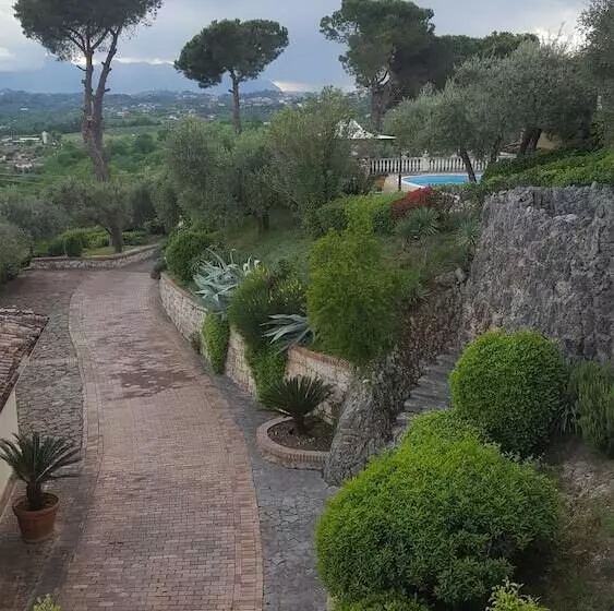 Hostelli Villa Del Colle