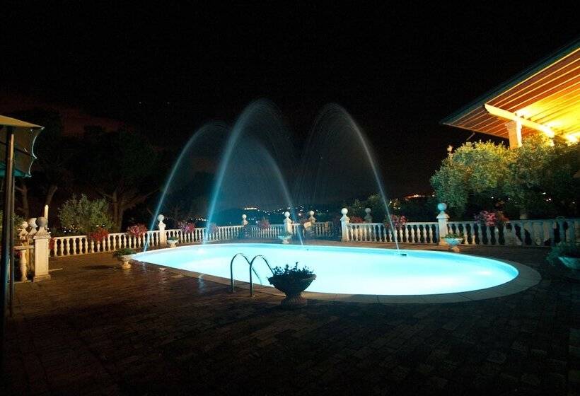 簡易ホテル Villa Del Colle