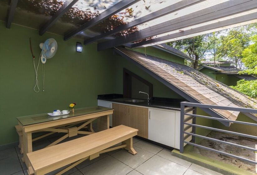 בית מלון כפרי Adithya Nature Resort & Spa