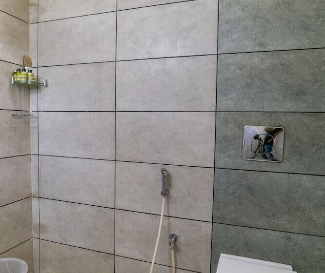 בית מלון כפרי Adithya Nature Resort & Spa