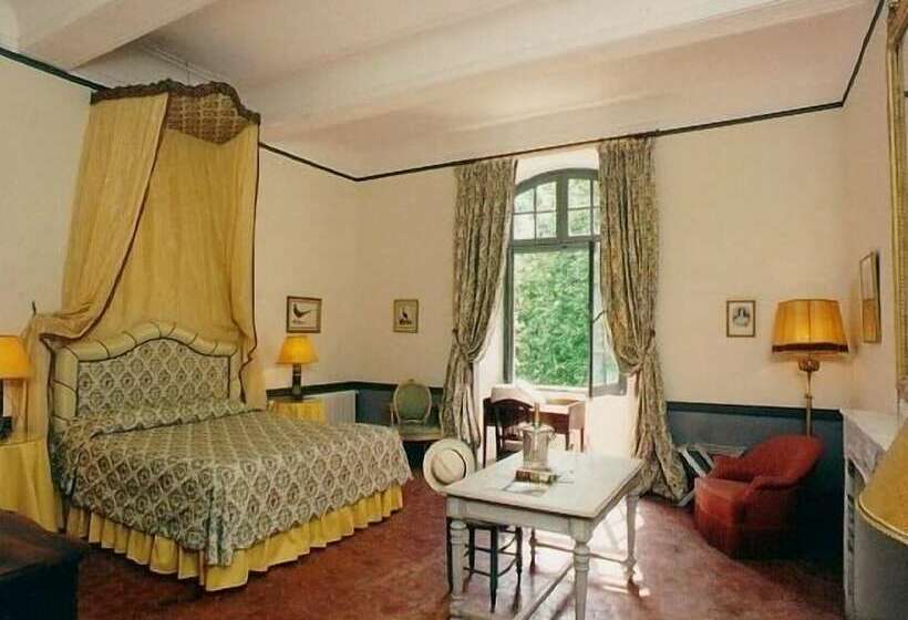 Отель Château D'esparron