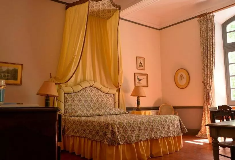 ホテル Château D'esparron