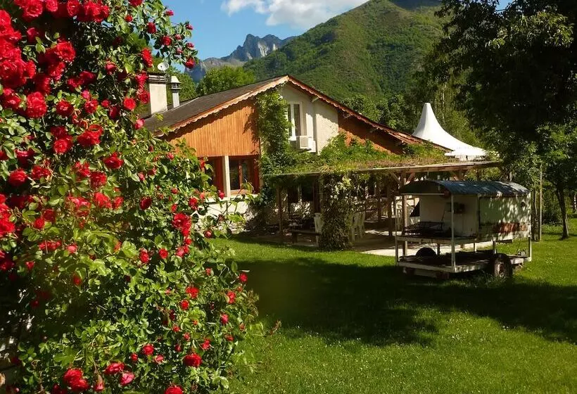 Hotelli L'abri D'arlos