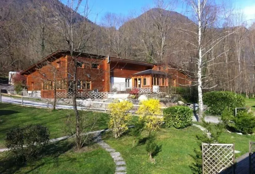 Hotelli L'abri D'arlos