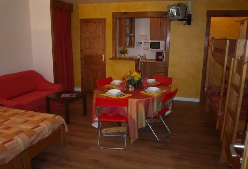 Hotelli L'abri D'arlos