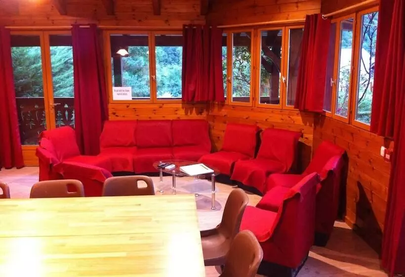 Hotelli L'abri D'arlos