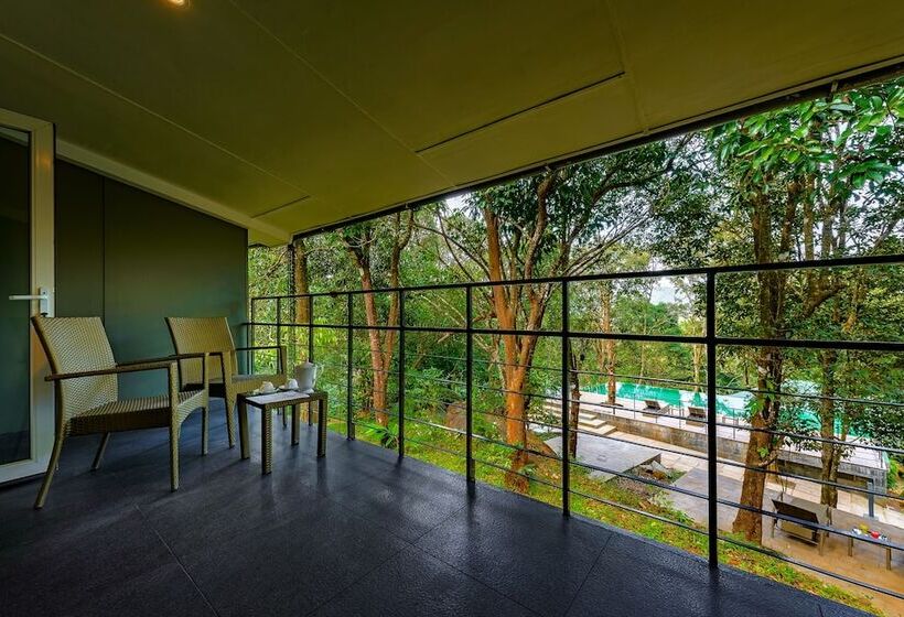 هتل Wayanad Wild Rainforest Lodge By Cgh Earth
