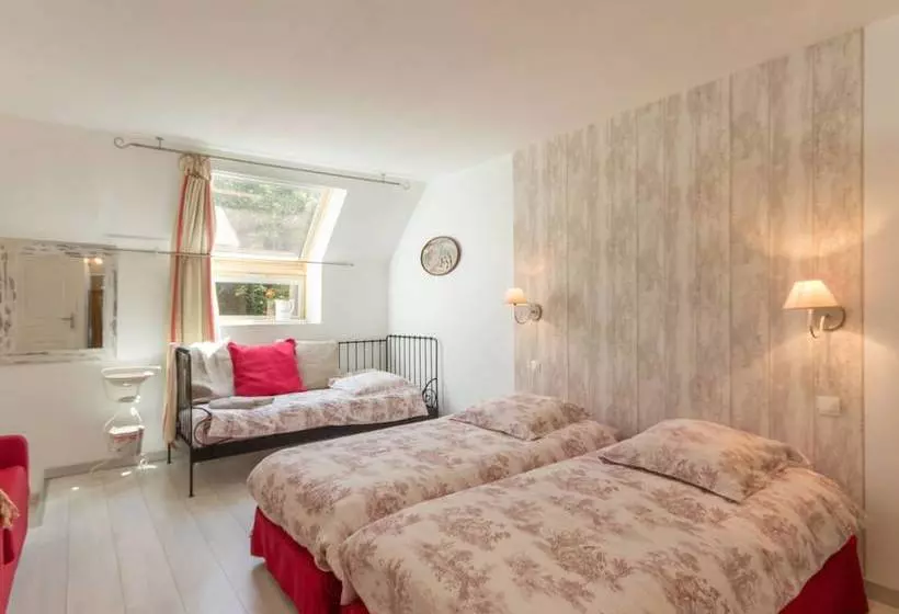 Majatalo La Grange De La Guesle