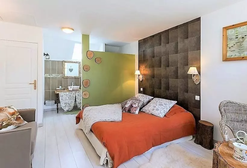 Majatalo La Grange De La Guesle