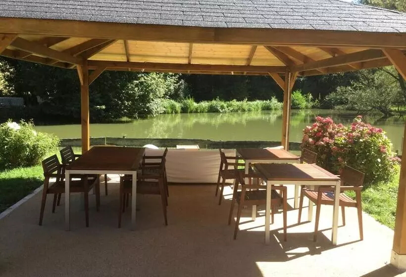 Majatalo Le Moulin Calme